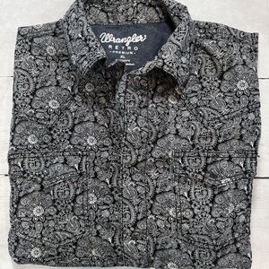 Wrangler Retro Premium Black and White Paisley Shirt